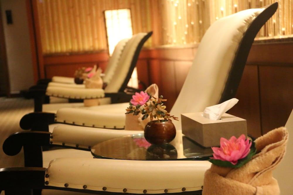 Sule Shangri-La, Yangon Ngoại thất bức ảnh