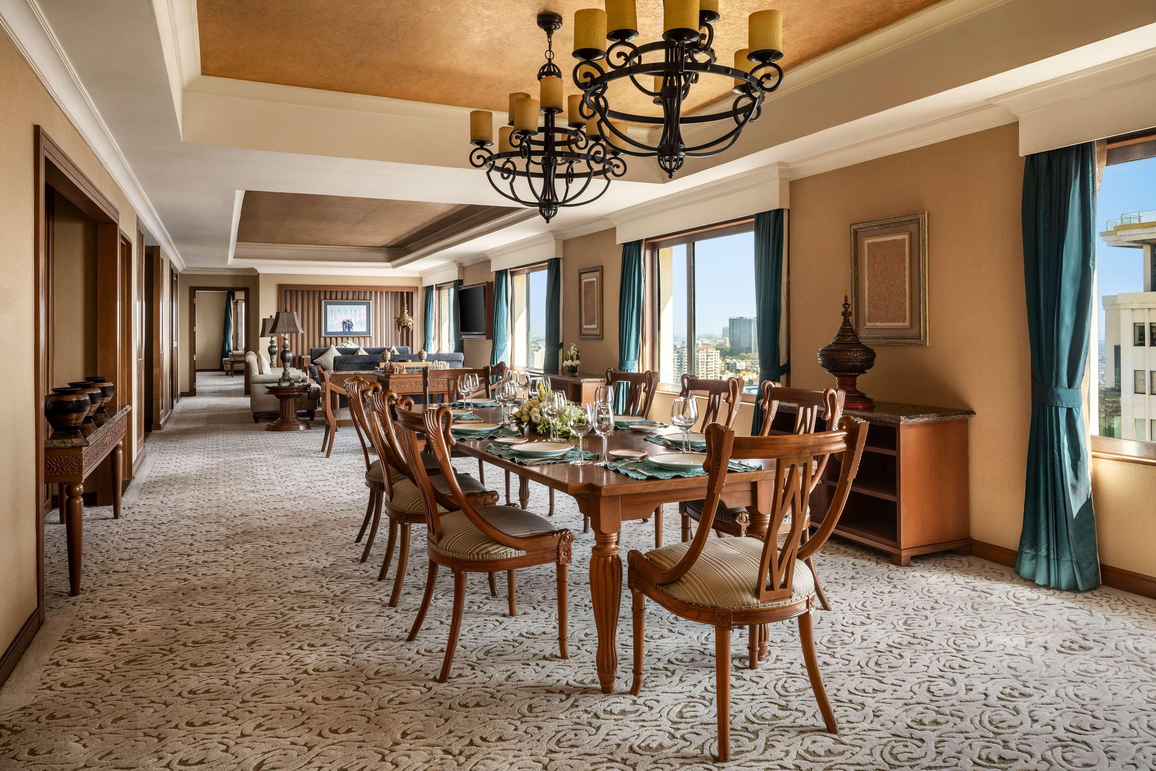 Sule Shangri-La, Yangon Ngoại thất bức ảnh