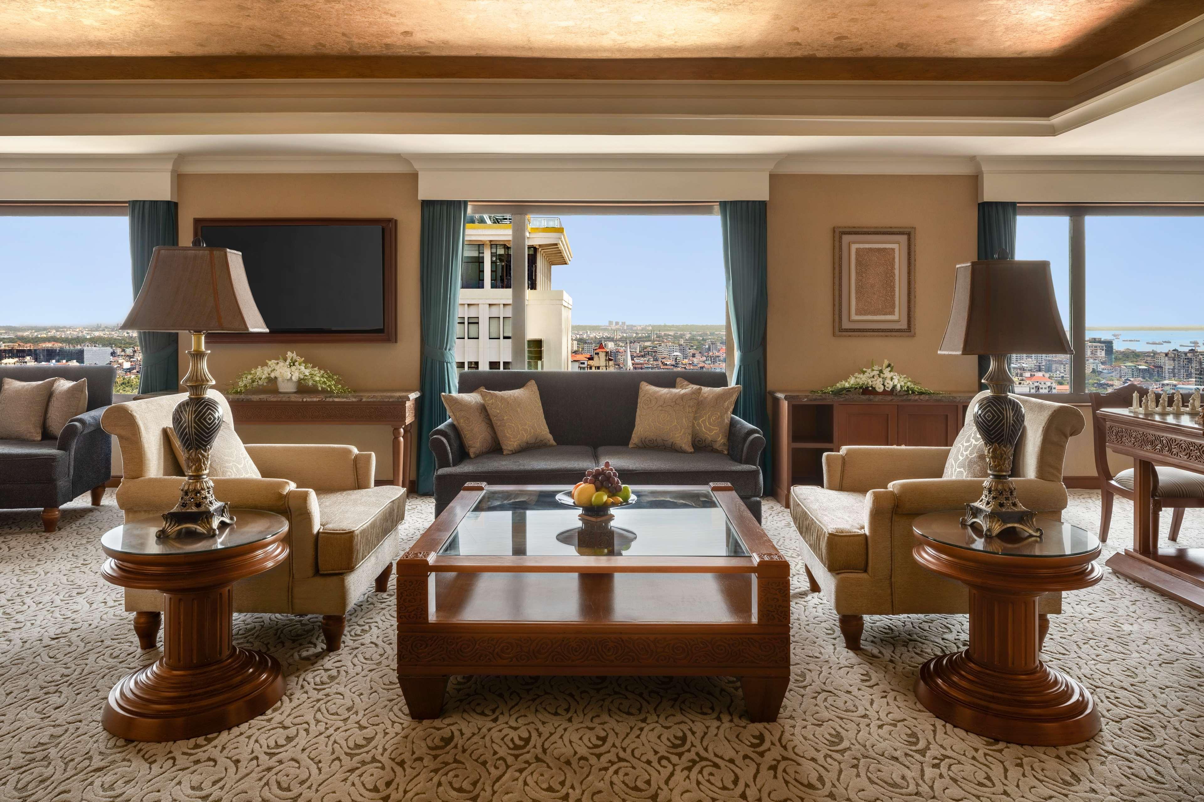 Sule Shangri-La, Yangon Ngoại thất bức ảnh
