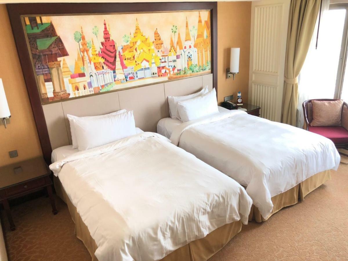 Sule Shangri-La, Yangon Ngoại thất bức ảnh